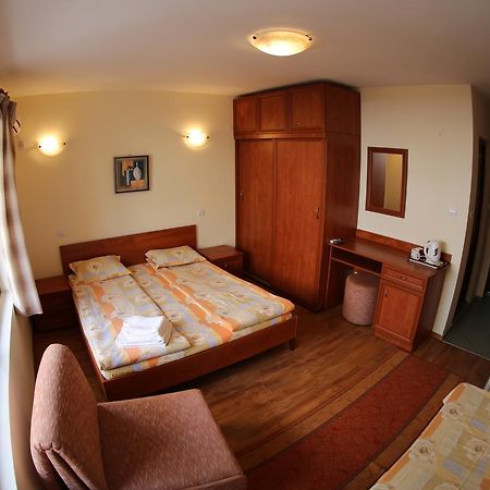 נסבר Aurora Guest House מראה חיצוני תמונה