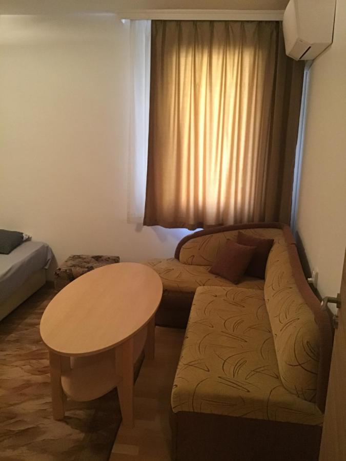 נסבר Aurora Guest House מראה חיצוני תמונה