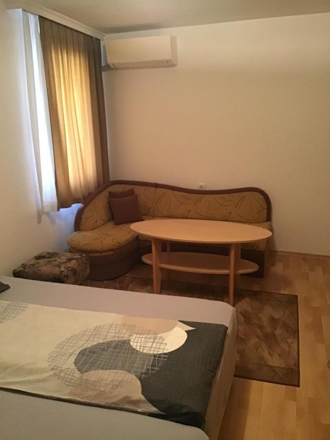 נסבר Aurora Guest House מראה חיצוני תמונה