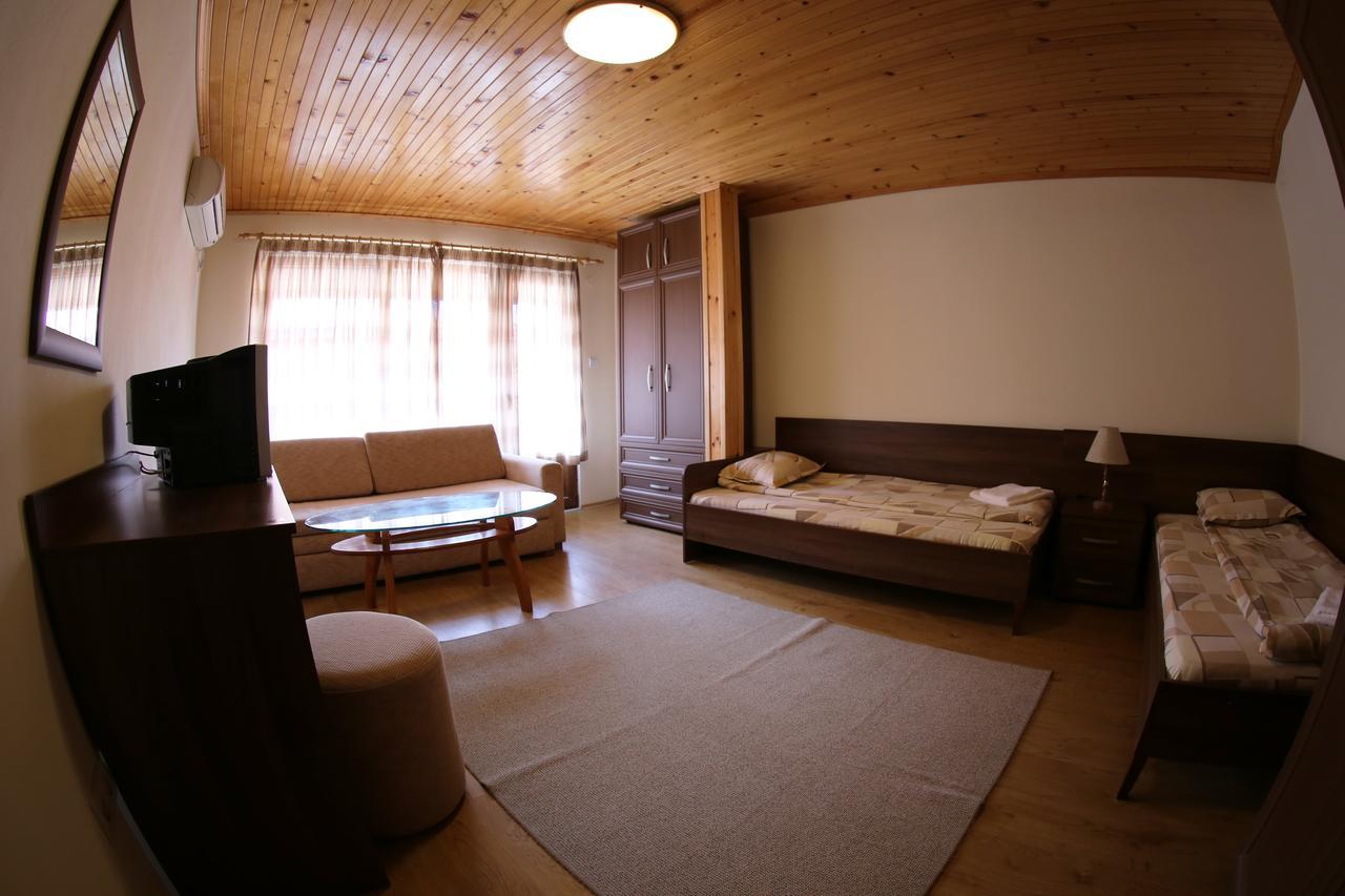 נסבר Aurora Guest House מראה חיצוני תמונה